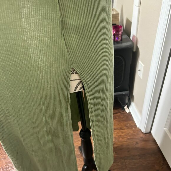 LuLaRoe Joy lightweight ribbed long sweater vest size Medium light olive green - Picture 2 of 5